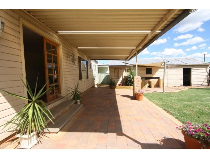 3 Barwan Street, Narrabri NSW 2390