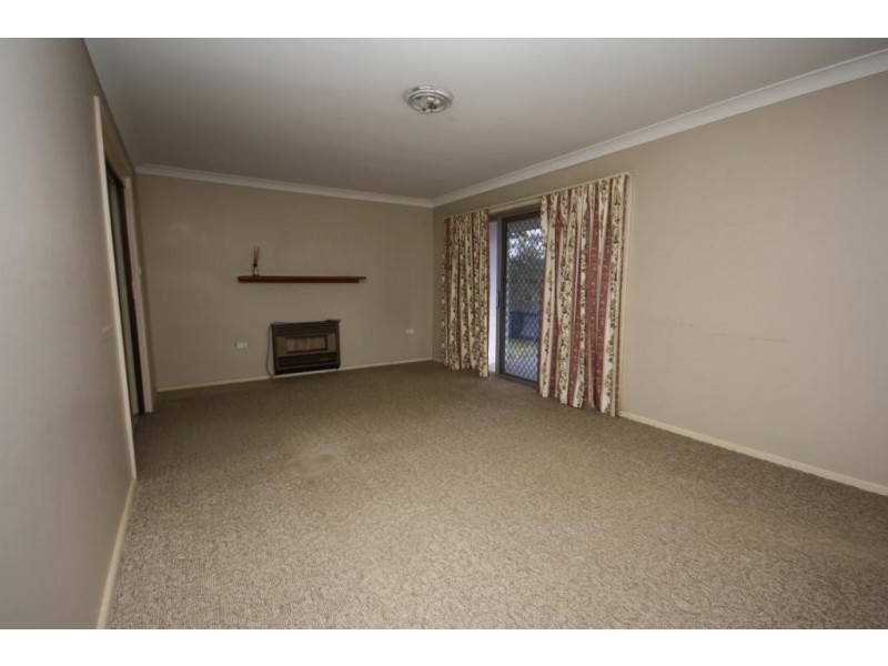 2 Cowper Street, Wee Waa NSW 2388