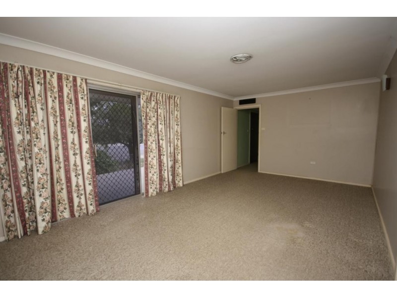 2 Cowper Street, Wee Waa NSW 2388