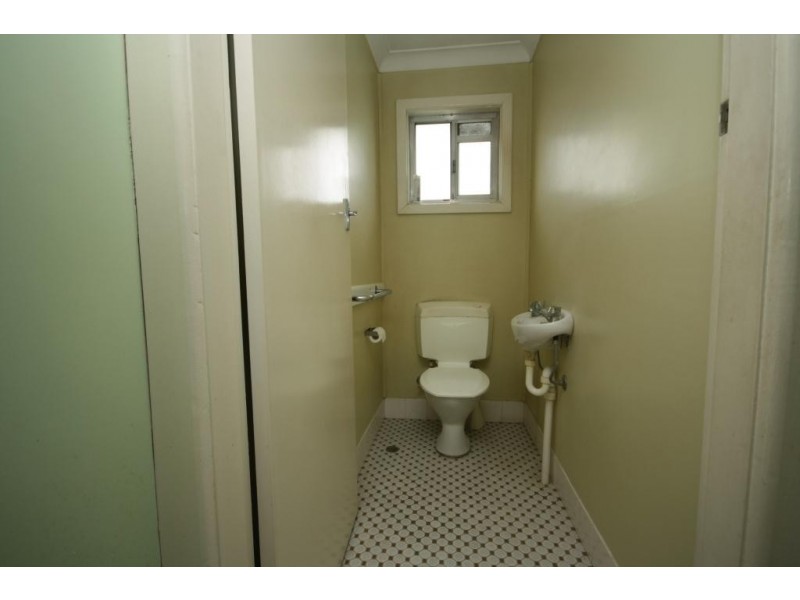 2 Cowper Street, Wee Waa NSW 2388