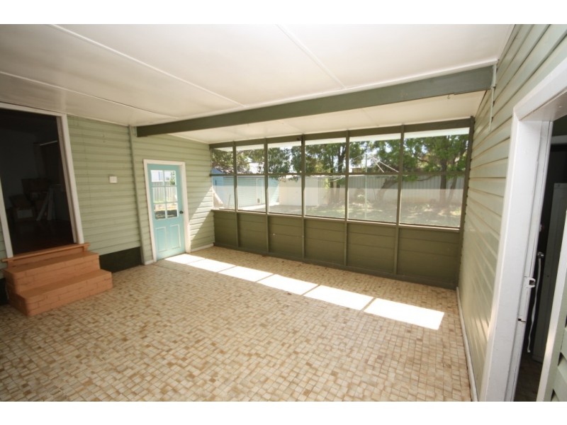 2 Reid Street, Narrabri NSW 2390