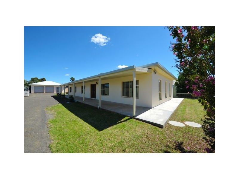 36 Laidlaw St, Boggabri NSW 2382