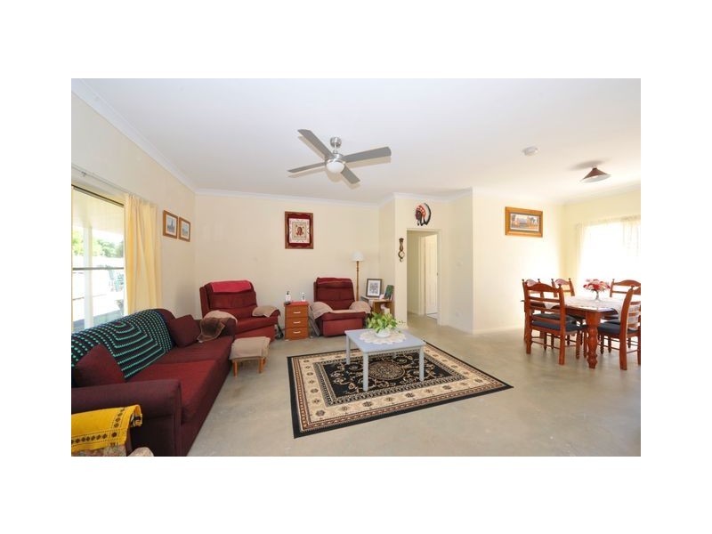 36 Laidlaw St, Boggabri NSW 2382