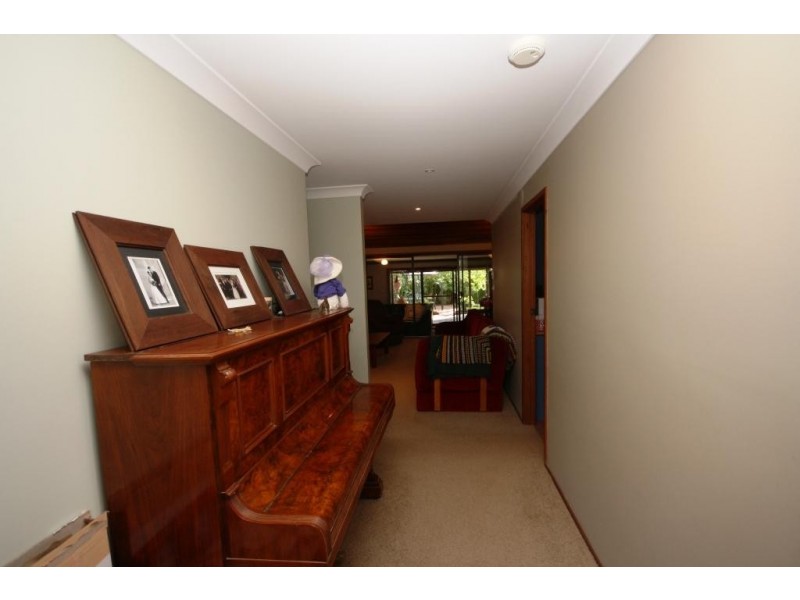 2 Lenore Crescent, Wee Waa NSW 2388