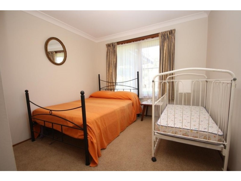 2 Lenore Crescent, Wee Waa NSW 2388