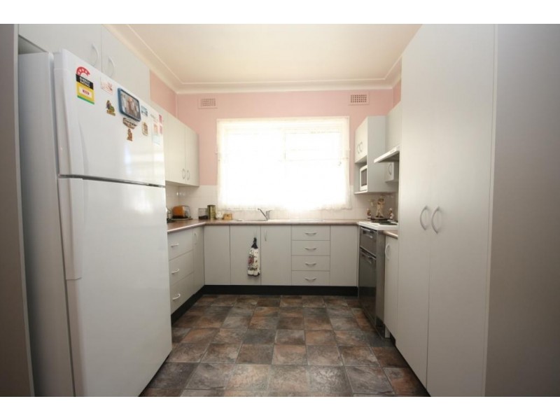 141 Rose Street, Wee Waa NSW 2388