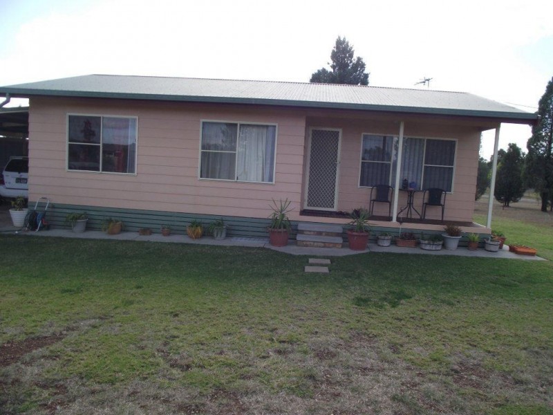 19 Booloocooroo Rd, Gunnedah NSW 2380