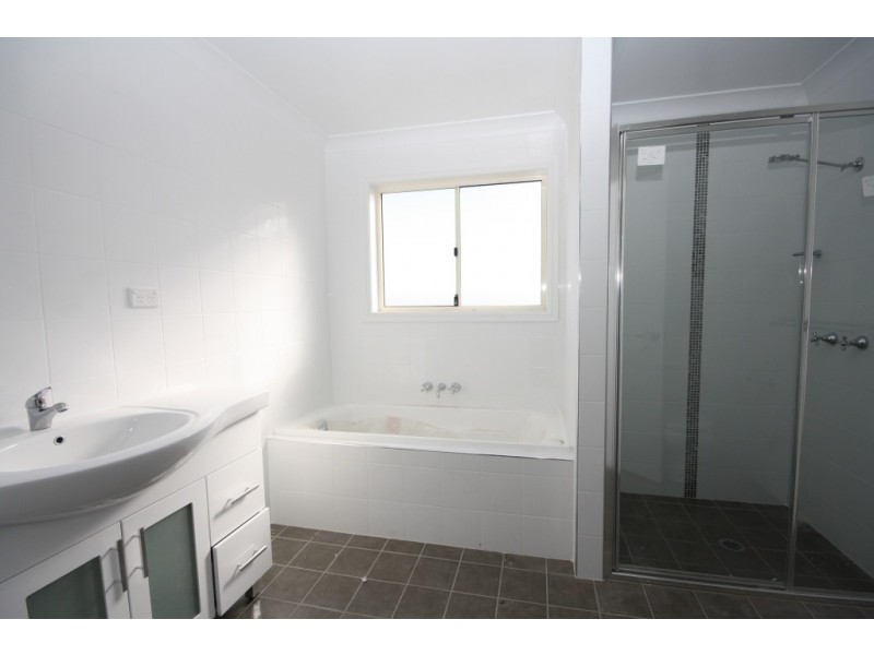 178 Riverside Drive, Narrabri NSW 2390