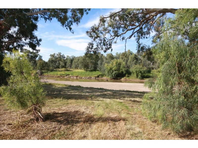 49 Riverside Drive, Narrabri NSW 2390
