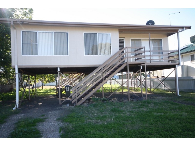 11 McDonald Lane, Narrabri NSW 2390