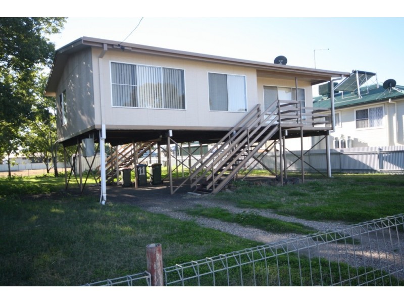 11 McDonald Lane, Narrabri NSW 2390