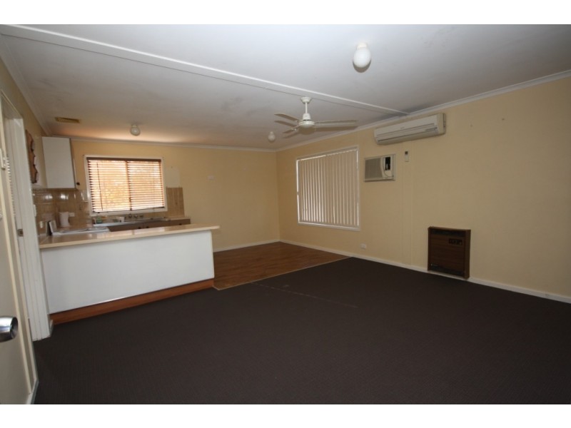 11 McDonald Lane, Narrabri NSW 2390