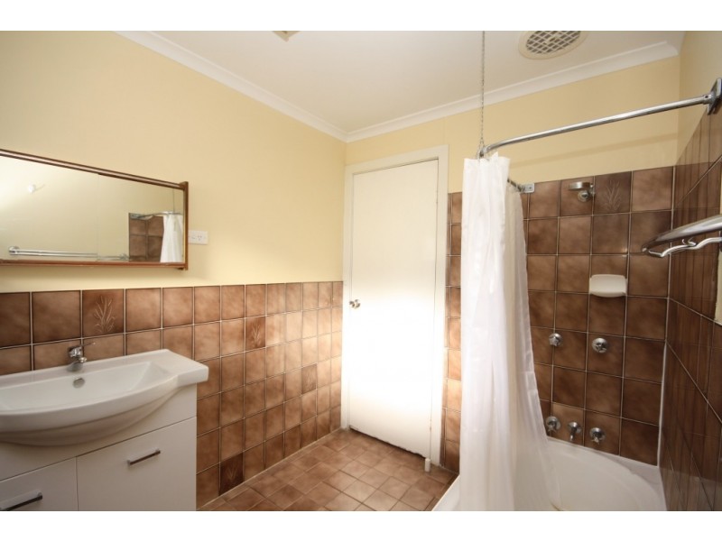 11 McDonald Lane, Narrabri NSW 2390