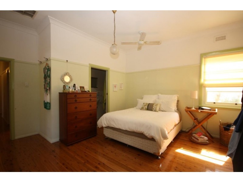 9 Cameron Street, Narrabri NSW 2390