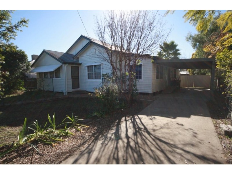 12 Gibbons Street, Narrabri NSW 2390