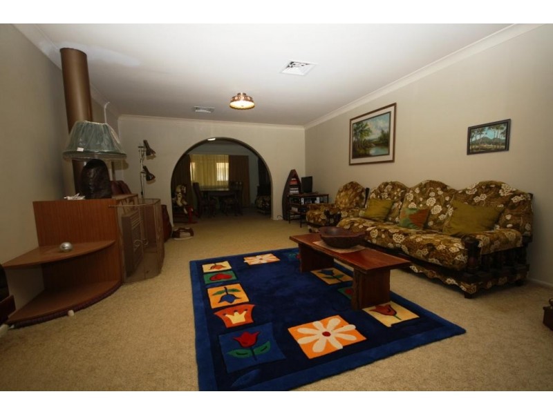 51 Alma Street, Wee Waa NSW 2388