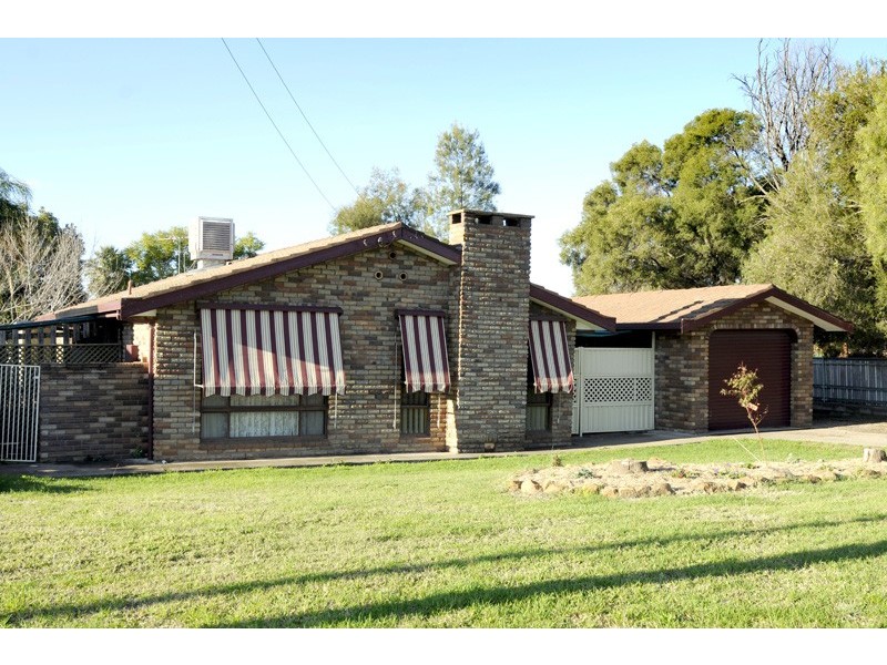 232 Bloomfield St, Gunnedah NSW 2380