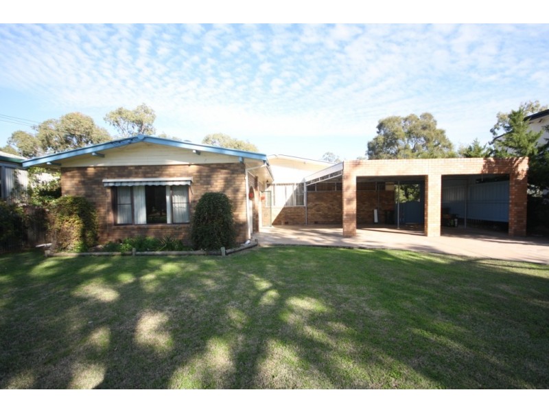 143 Gibbons Street, Narrabri NSW 2390