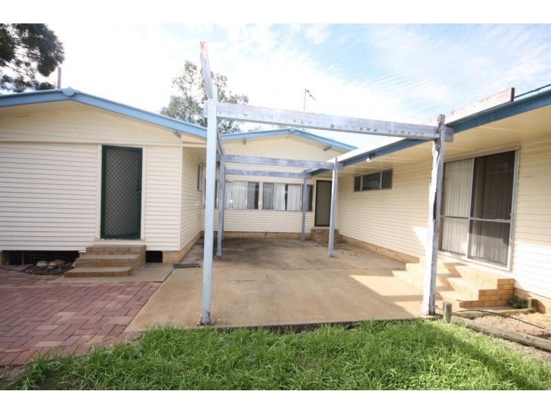 143 Gibbons Street, Narrabri NSW 2390