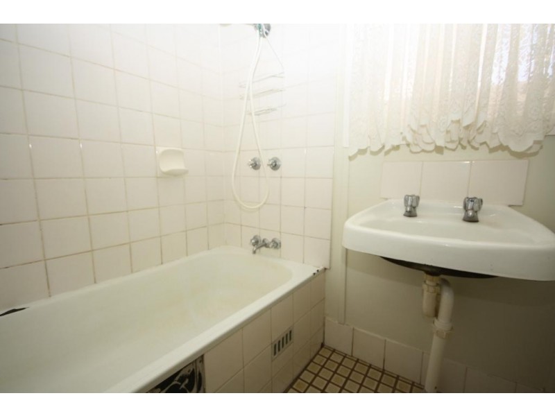 10 Park Crescent, Narrabri NSW 2390