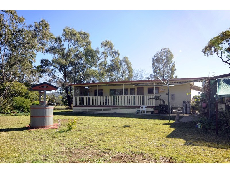 67 pine St, Curlewis NSW 2381
