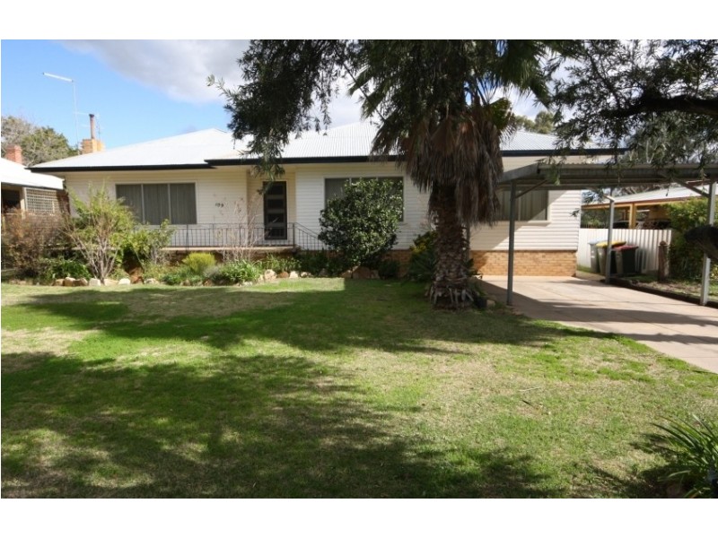 109 Gibbons Street, Narrabri NSW 2390