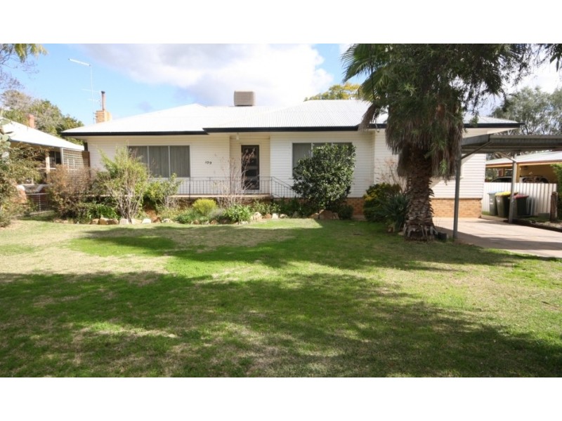 109 Gibbons Street, Narrabri NSW 2390
