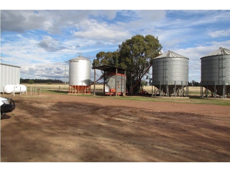 “Glencoe” Glencoe Road, Emerald Hill NSW 2380