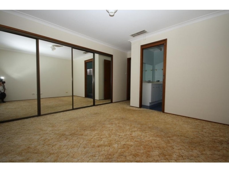 10 Lenore Crescent, Wee Waa NSW 2388