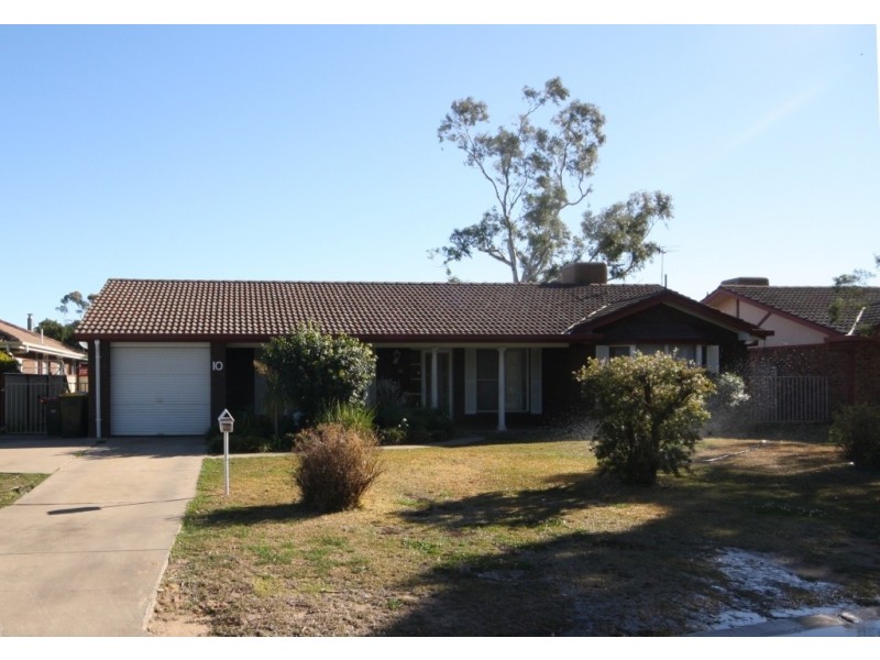 10 Lenore Crescent, Wee Waa NSW 2388