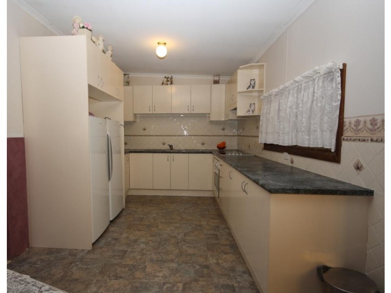 14 Maitland Street, Wee Waa NSW 2388