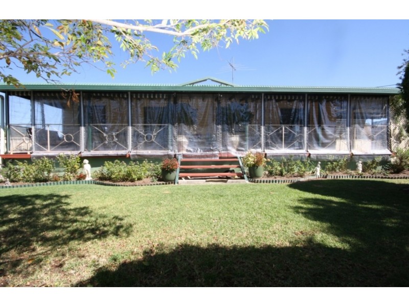 14 Maitland Street, Wee Waa NSW 2388