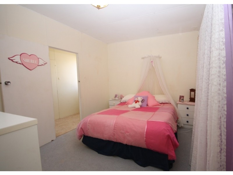 14 Maitland Street, Wee Waa NSW 2388