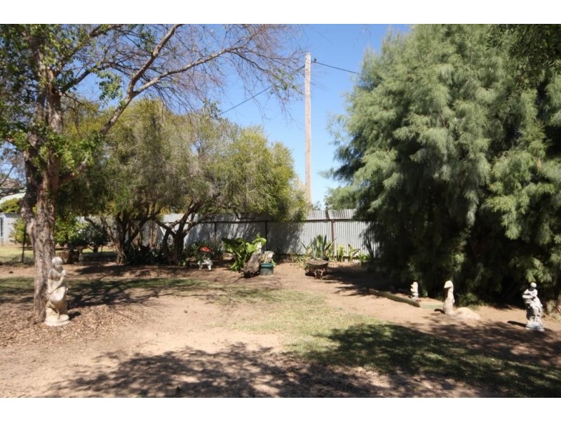 14 Maitland Street, Wee Waa NSW 2388