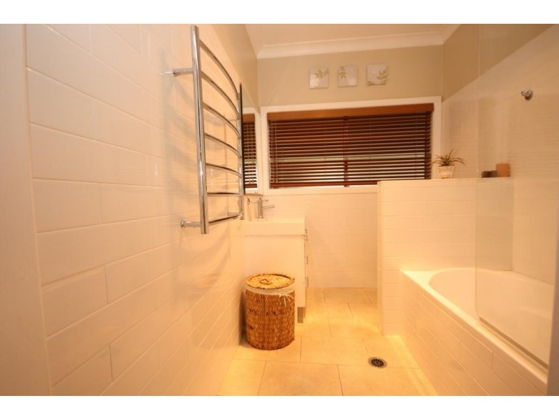 13 Adams Street, Narrabri NSW 2390