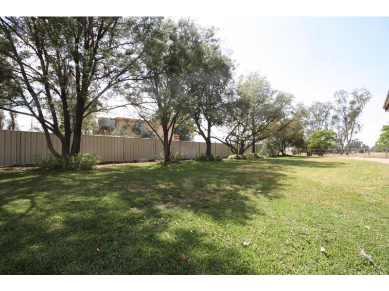 13 Adams Street, Narrabri NSW 2390