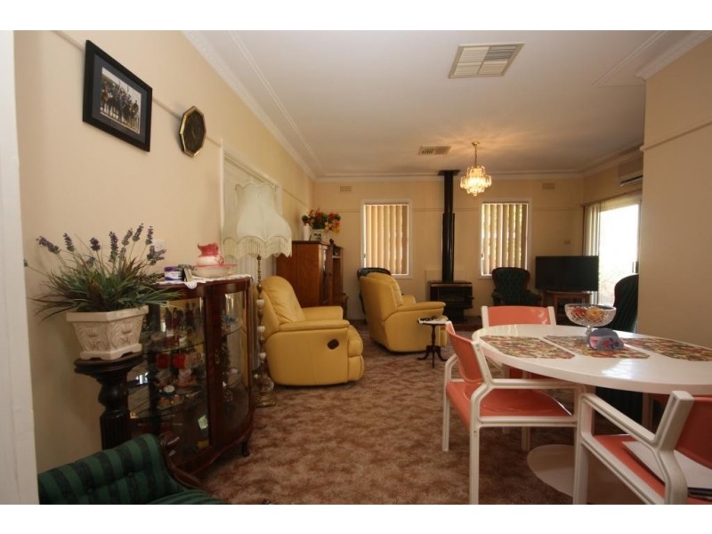 141 Rose Street, Wee Waa NSW 2388