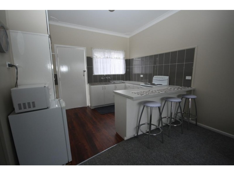 2/29 Lloyd street, Narrabri NSW 2390