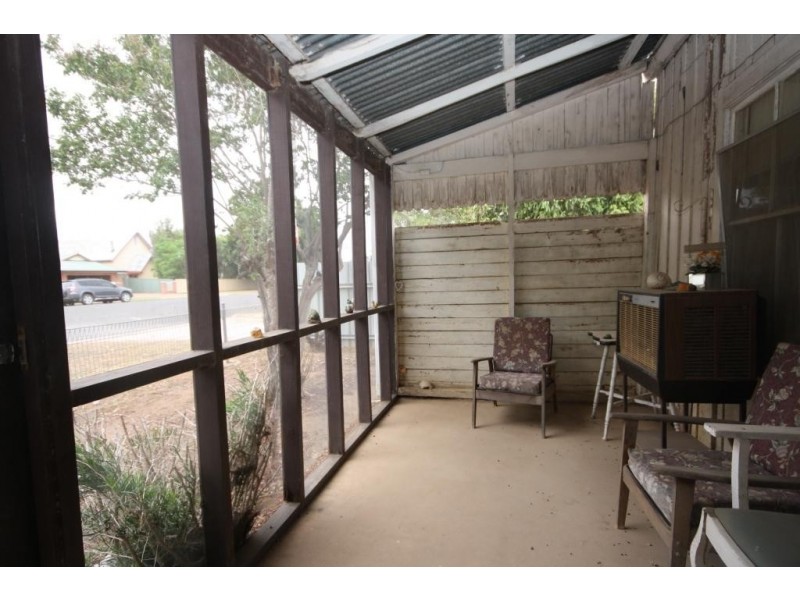 8 Burigal Street, Narrabri NSW 2390