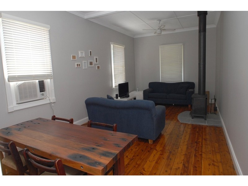 3 Henry St, Curlewis NSW 2381