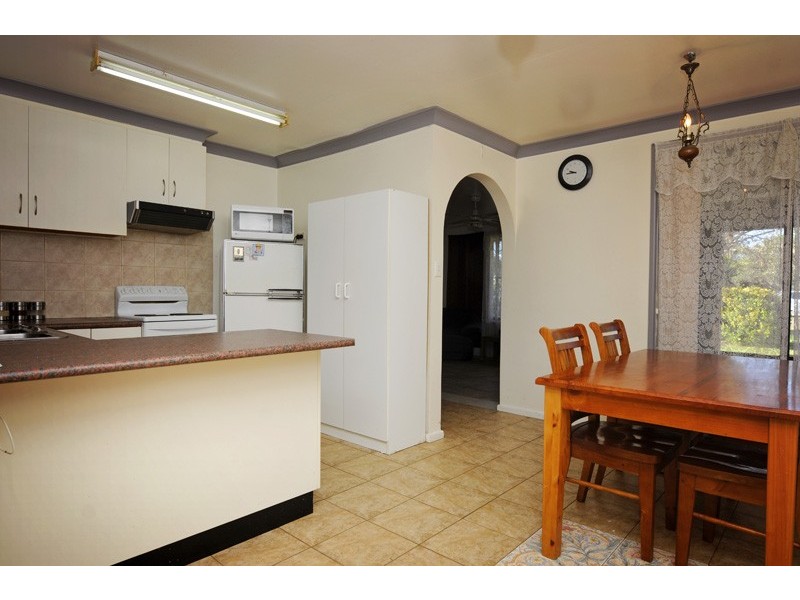 64 Donaldson St, Curlewis NSW 2381