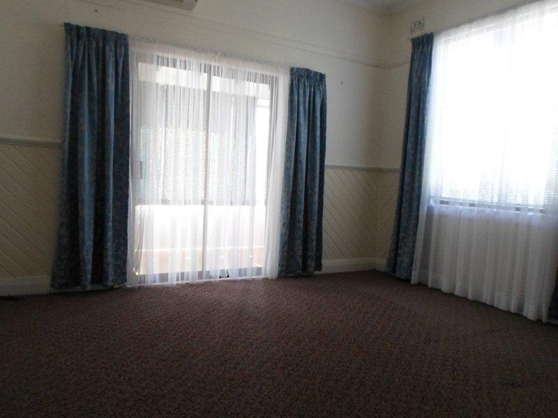 5 Barber Street, Gunnedah NSW 2380