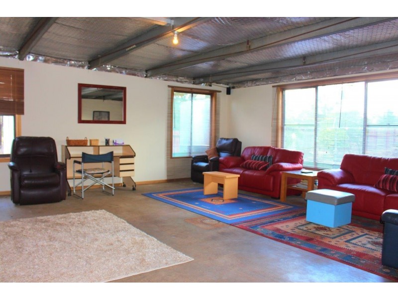 17 Galway Avenue, Gunnedah NSW 2380