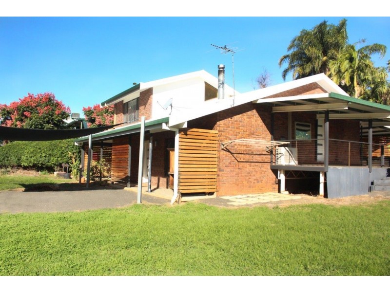 11 Kirkpatrick Place, Gunnedah NSW 2380