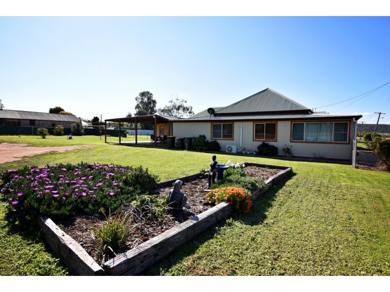 208 Merton Street, Boggabri NSW 2382