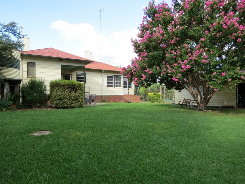 96 Martin Street, Coolah NSW 2843