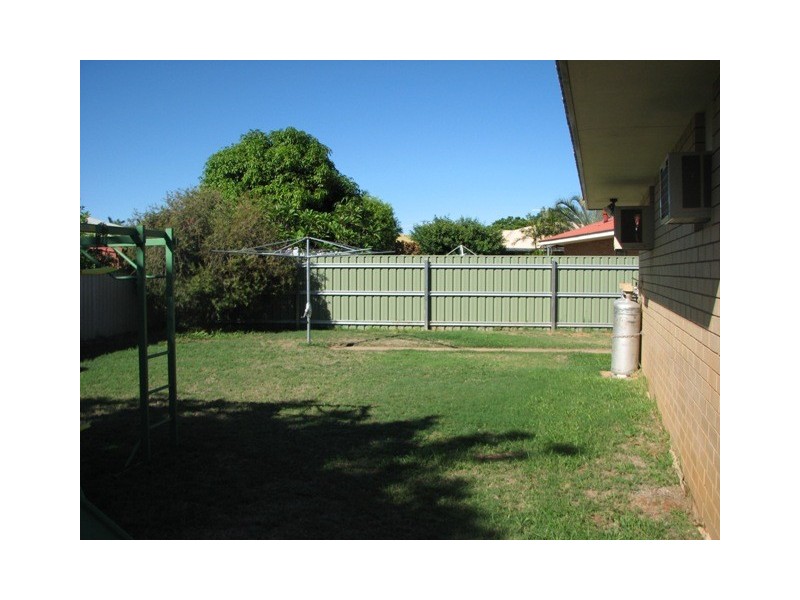 32 GRANBERRY DRIVE, Carnarvon WA 6701