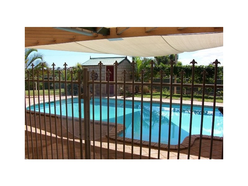 2 BIRD STREET, Carnarvon WA 6701