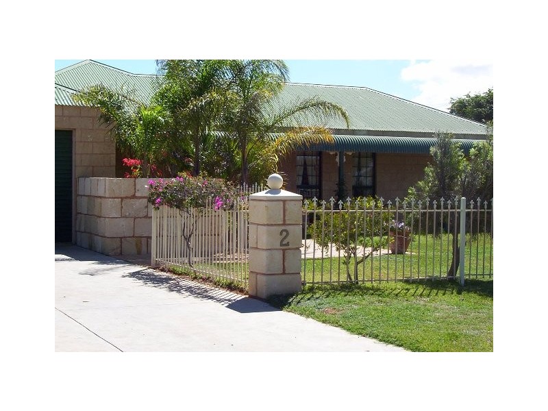 2 BIRD STREET, Carnarvon WA 6701