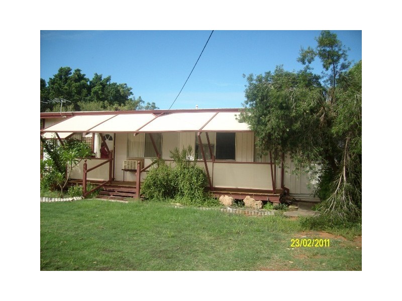 11 SAW STREET, Carnarvon WA 6701